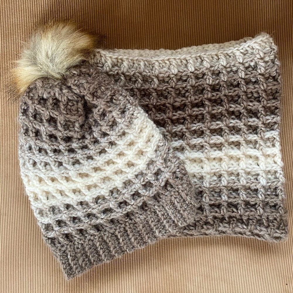 pom pom hat and matching neck warmer